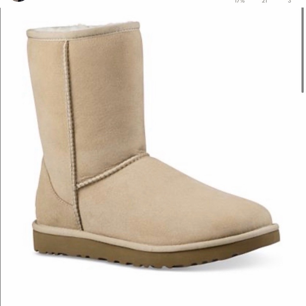Ugg Australia Women's‎ Classic Short Sheepskin Suede Winter Boots Size 6